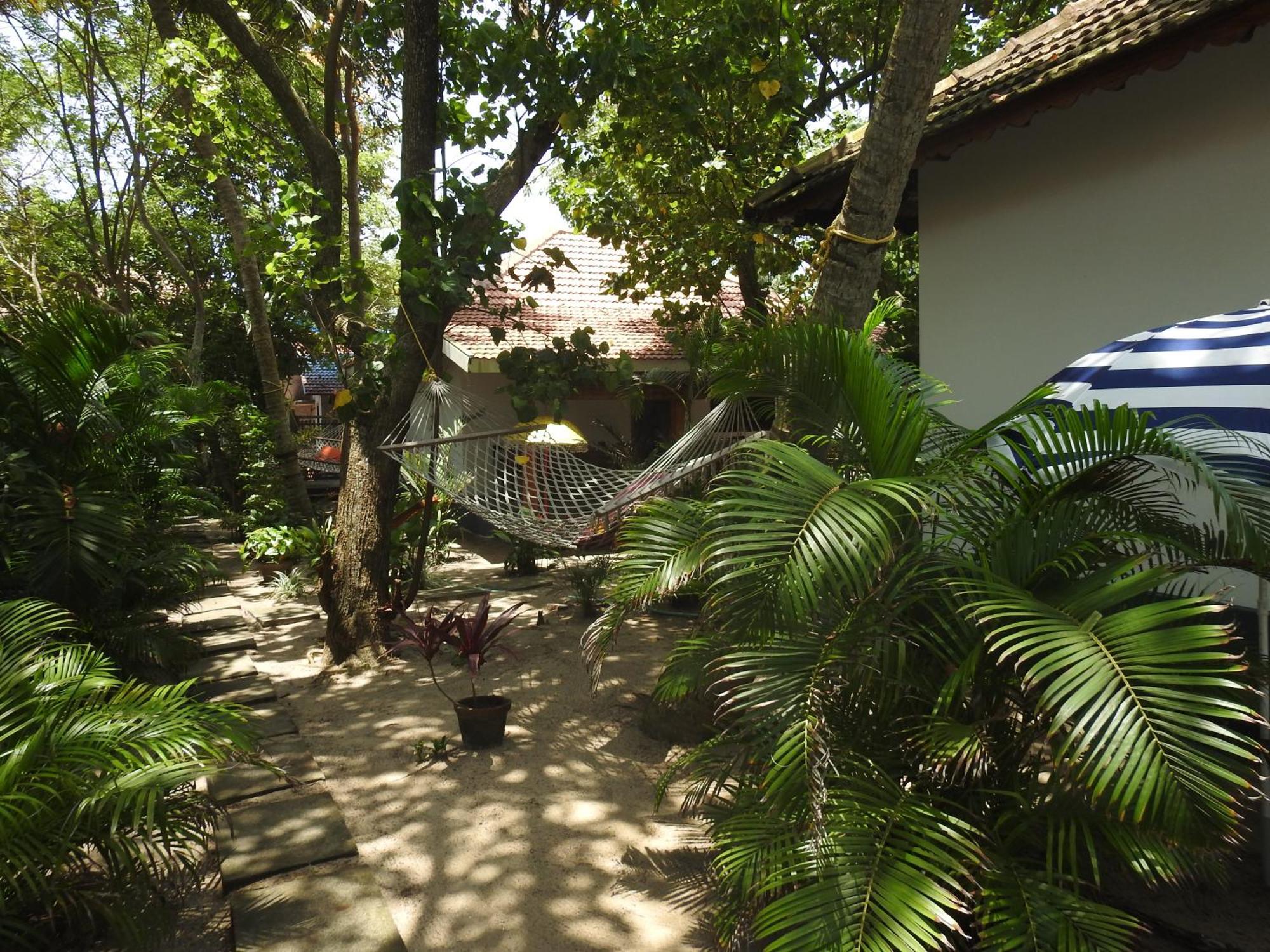 Alleppey Beach Garden Alappuzha Exterior photo